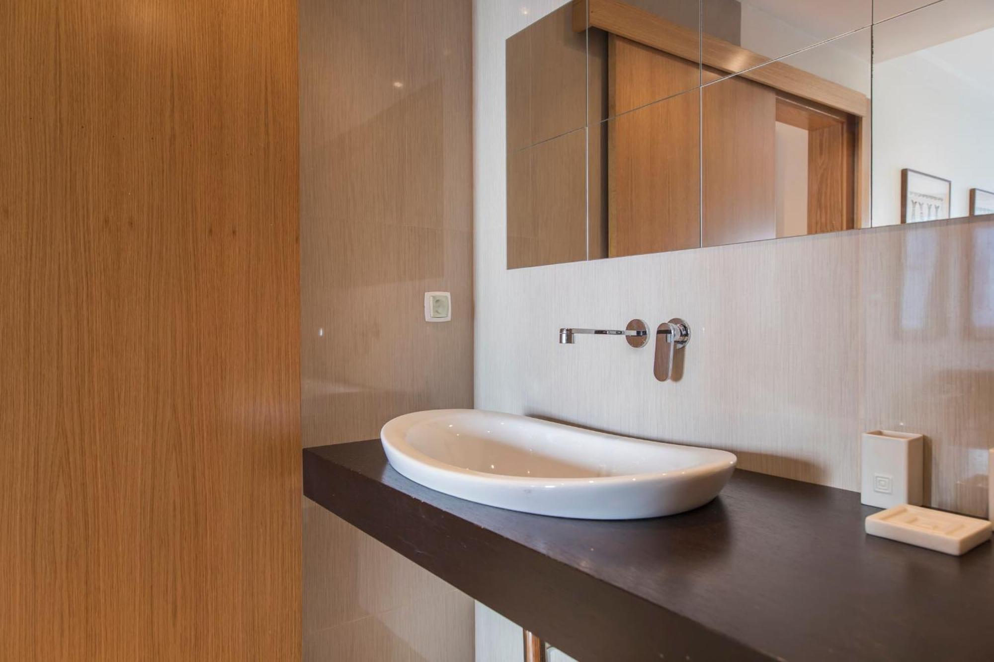 Lovelystay - 2 Bedroom Belem Wonder Лиссабон Экстерьер фото